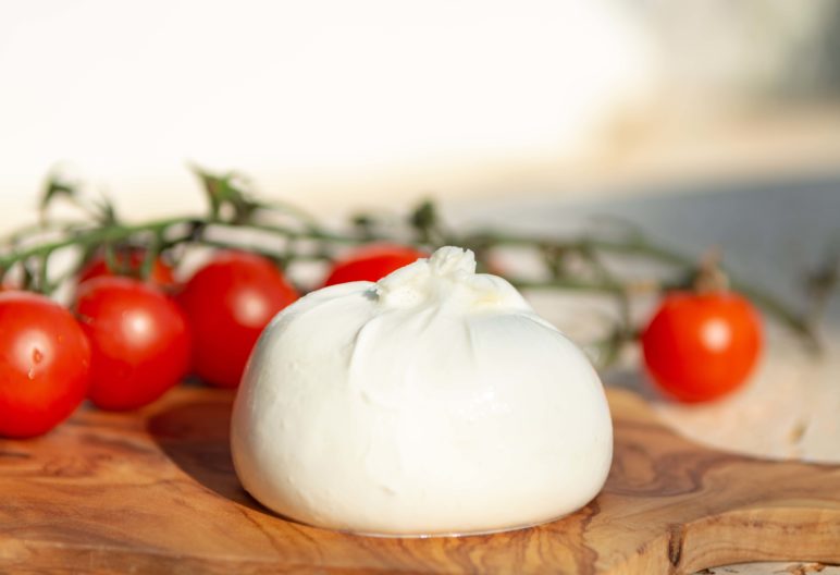 Signore e signori ecco a voi la mozzarella! - dalzero.it