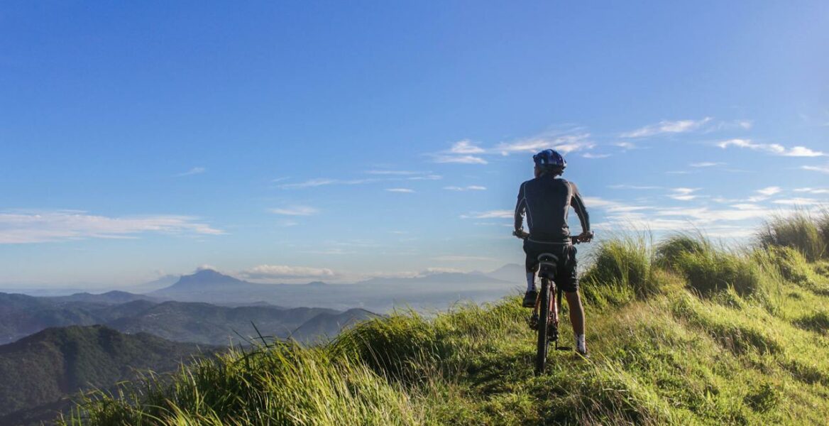 Tour invernali in bicicletta: destinazioni italiane suggestive per gli amanti del freddo - dalzero.it